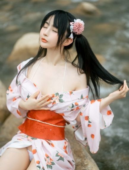 丰满的女人hd中文_日韩成人在线