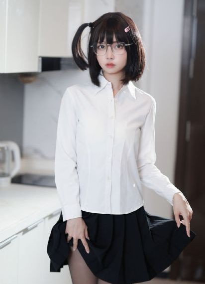 好姑娘2中汉字_BD英语电影在线看