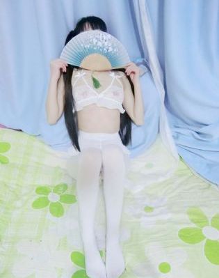 商务旅行戴绿帽女老板同房_1080P在线播放