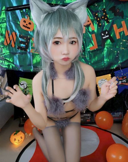 迷人的女保姆_HDBD在线观看